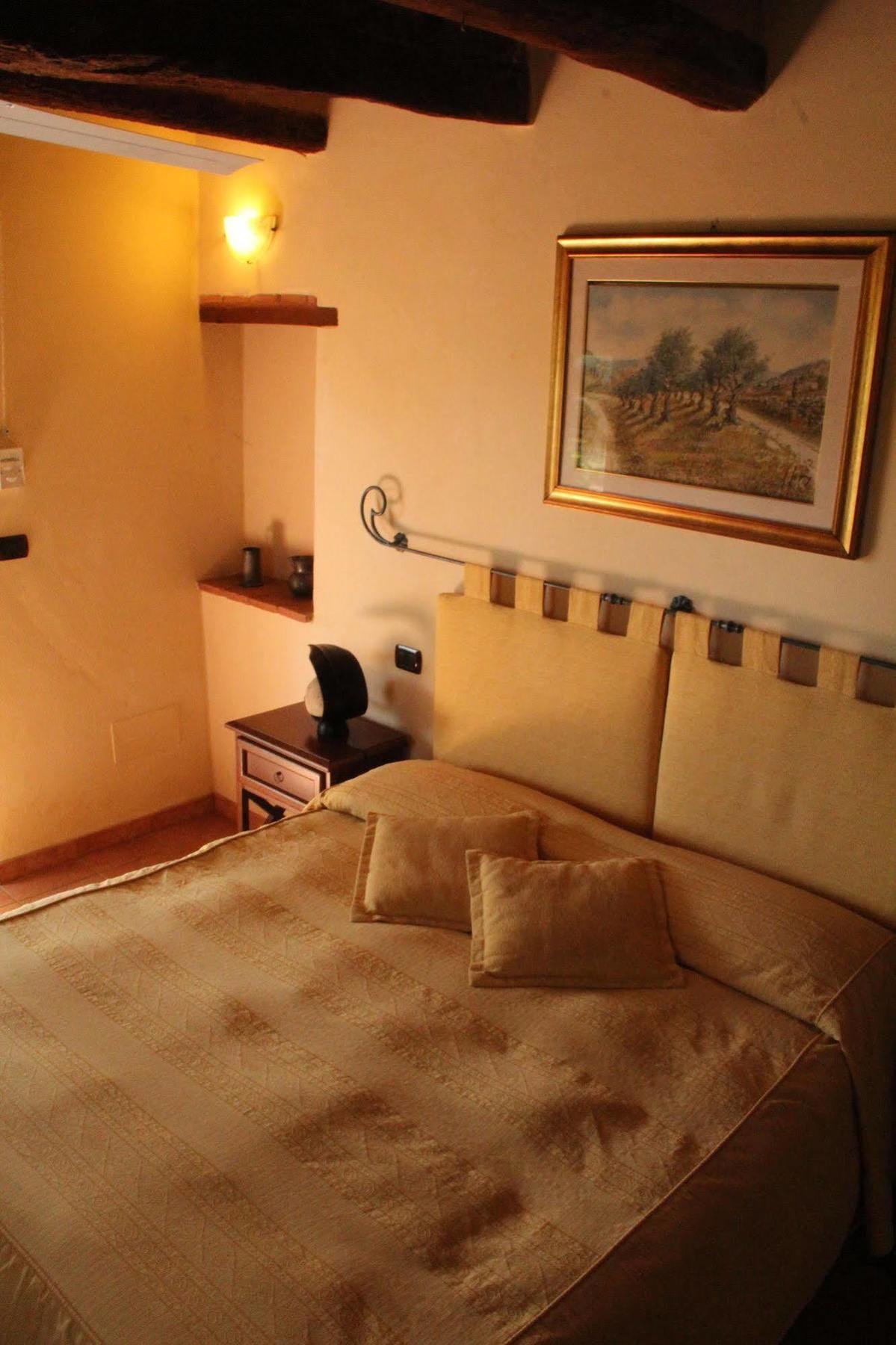 Agriturismo Il Castagnolino Сан-Джиминьяно Экстерьер фото